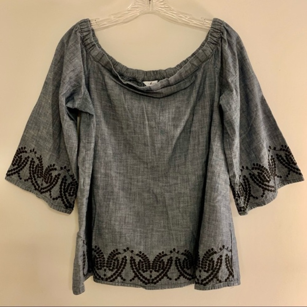 CALVIN KLEIN off-the-shoulder top